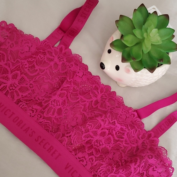 NWT Victoria's Secret bralette. Small